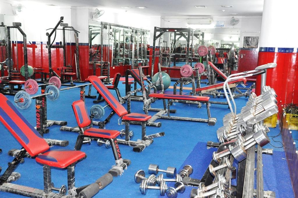 Hotel Mandakini Royale Kanpur Esterno foto