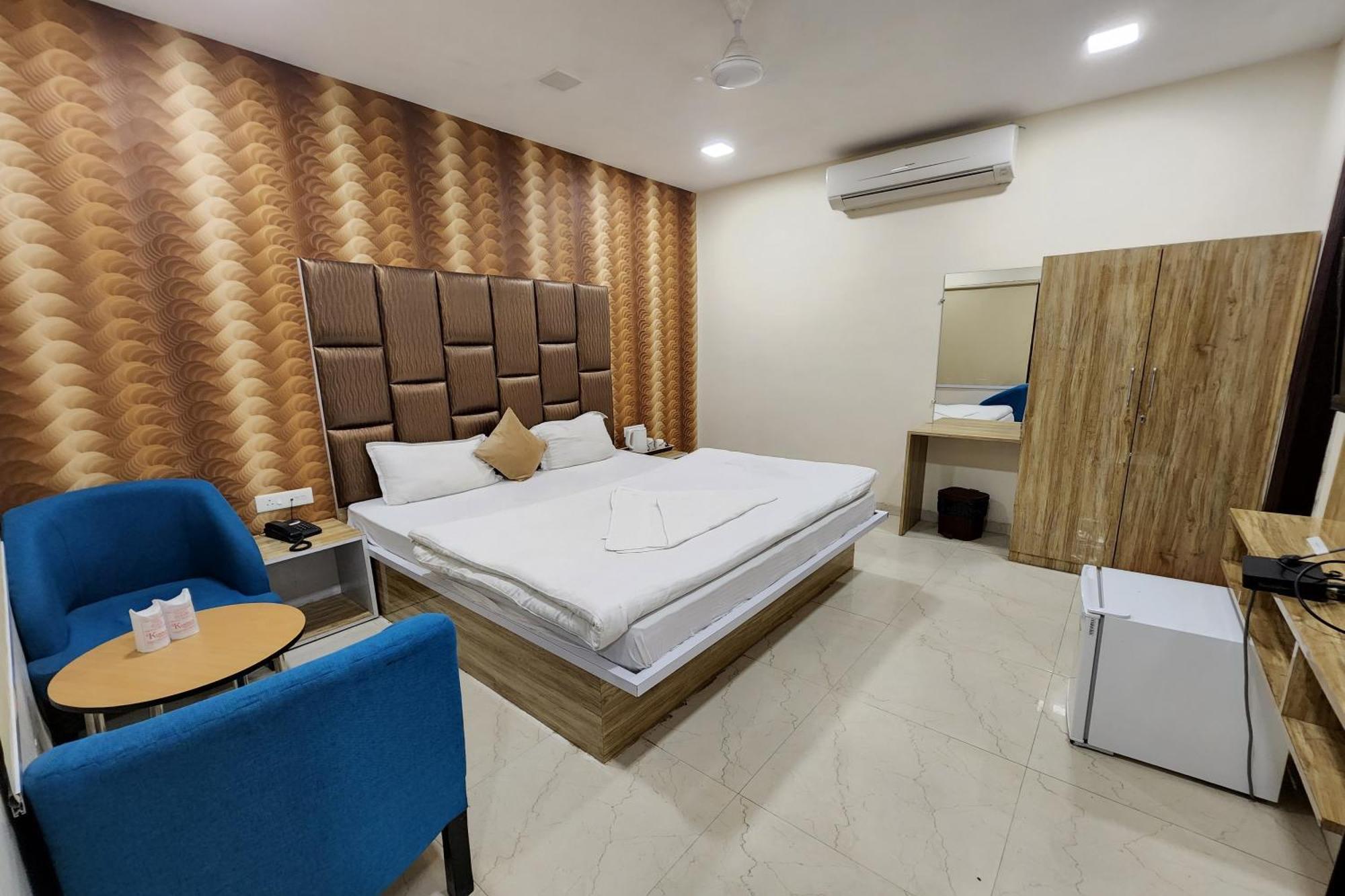 Hotel Mandakini Royale Kanpur Esterno foto