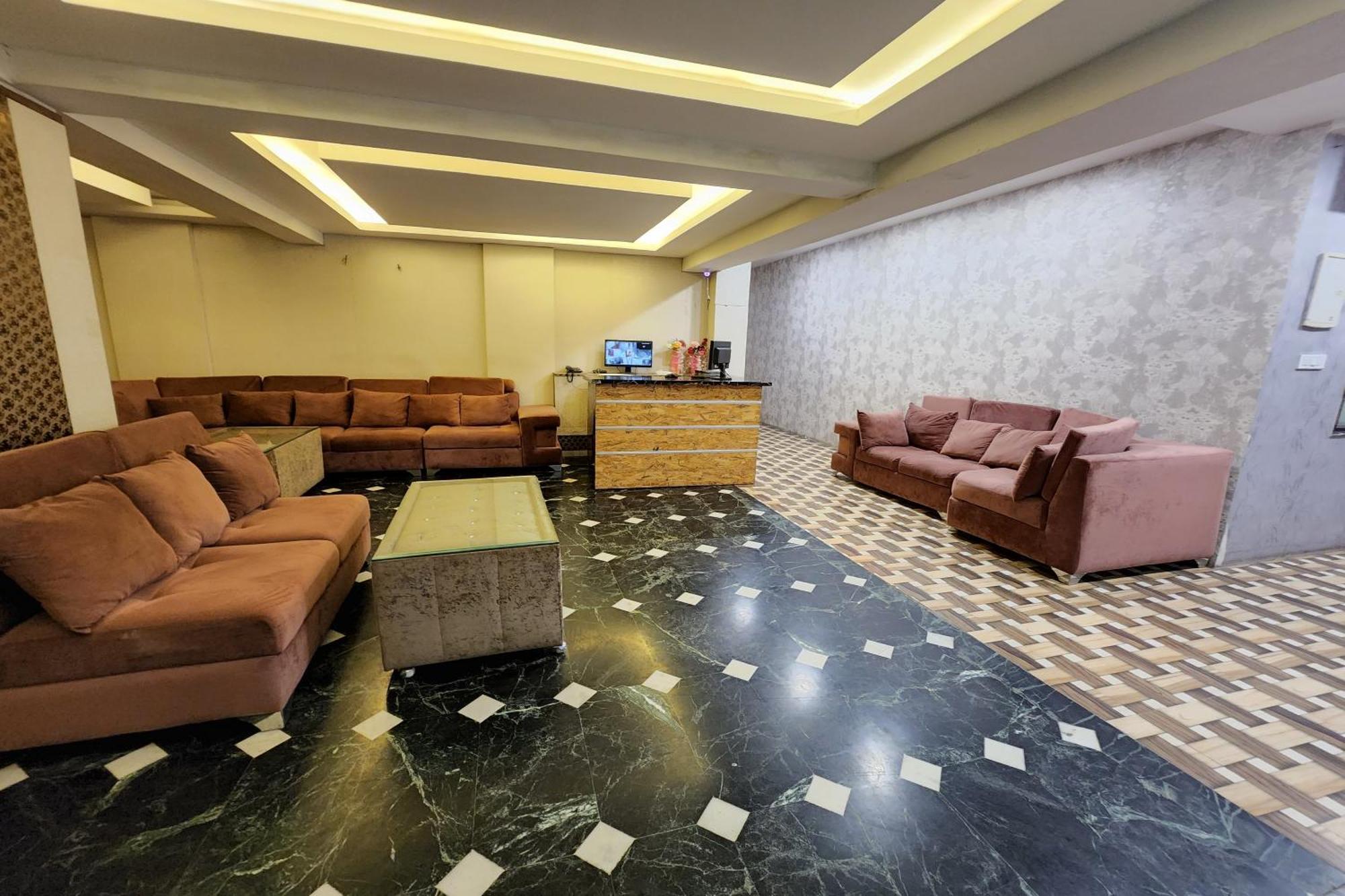 Hotel Mandakini Royale Kanpur Esterno foto