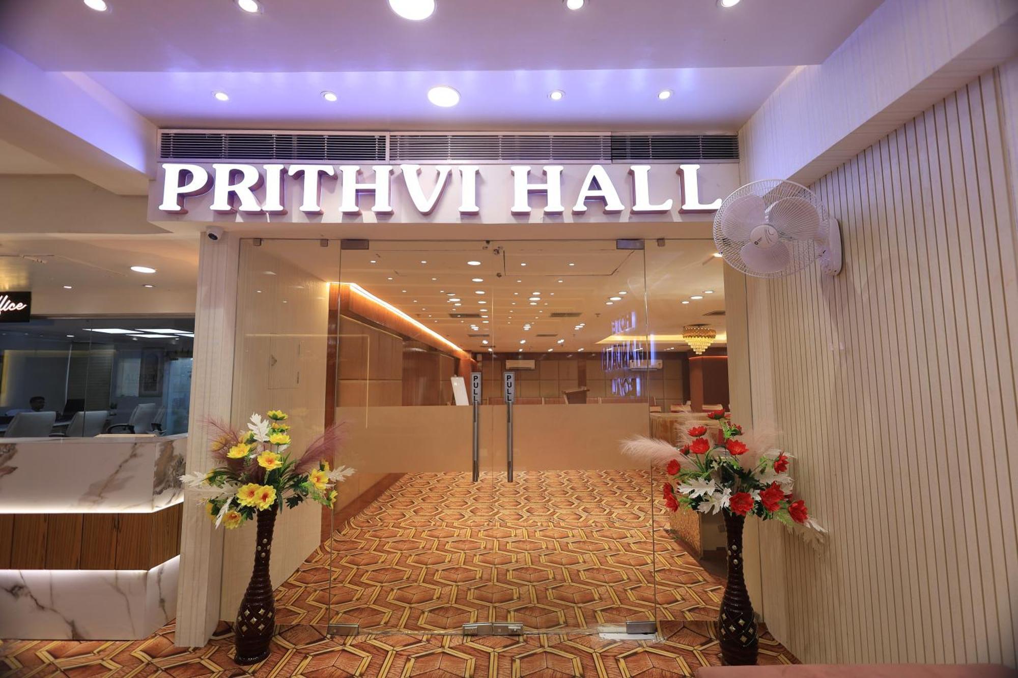 Hotel Mandakini Royale Kanpur Esterno foto